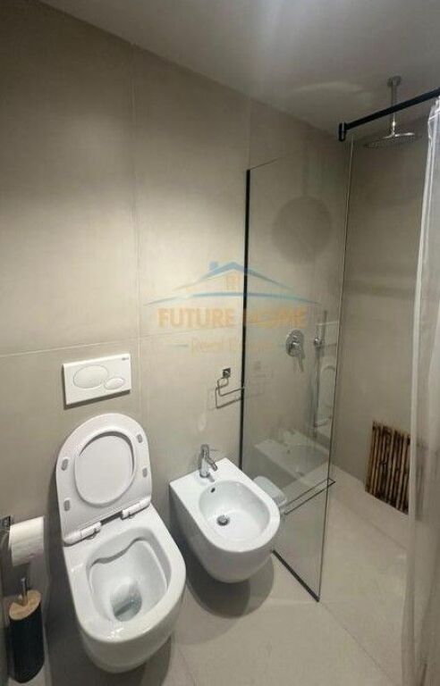 Qera, Apartament/AIRBNB 1+1, Komuna e Parisit.