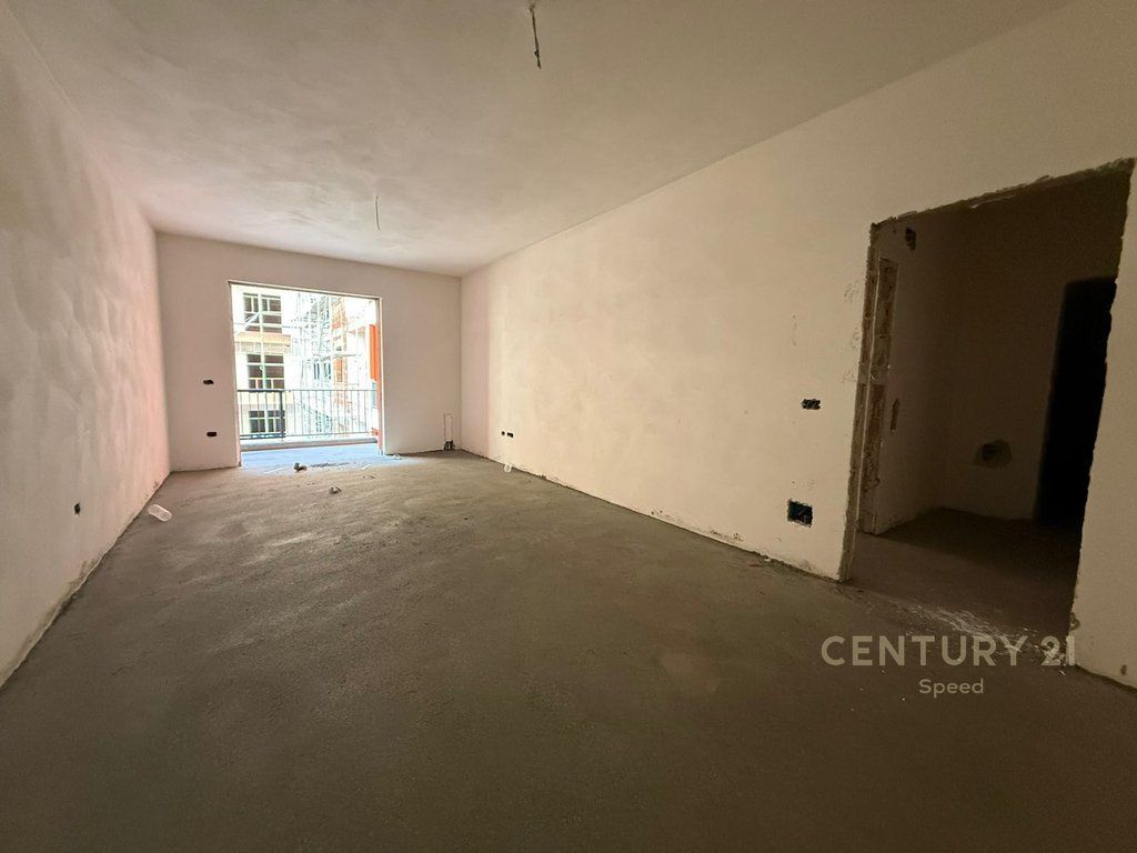 APARTMENT 1+1 IN SPACE CITY BUILDING COMPLEX IN PASKUQAN FOR SALE