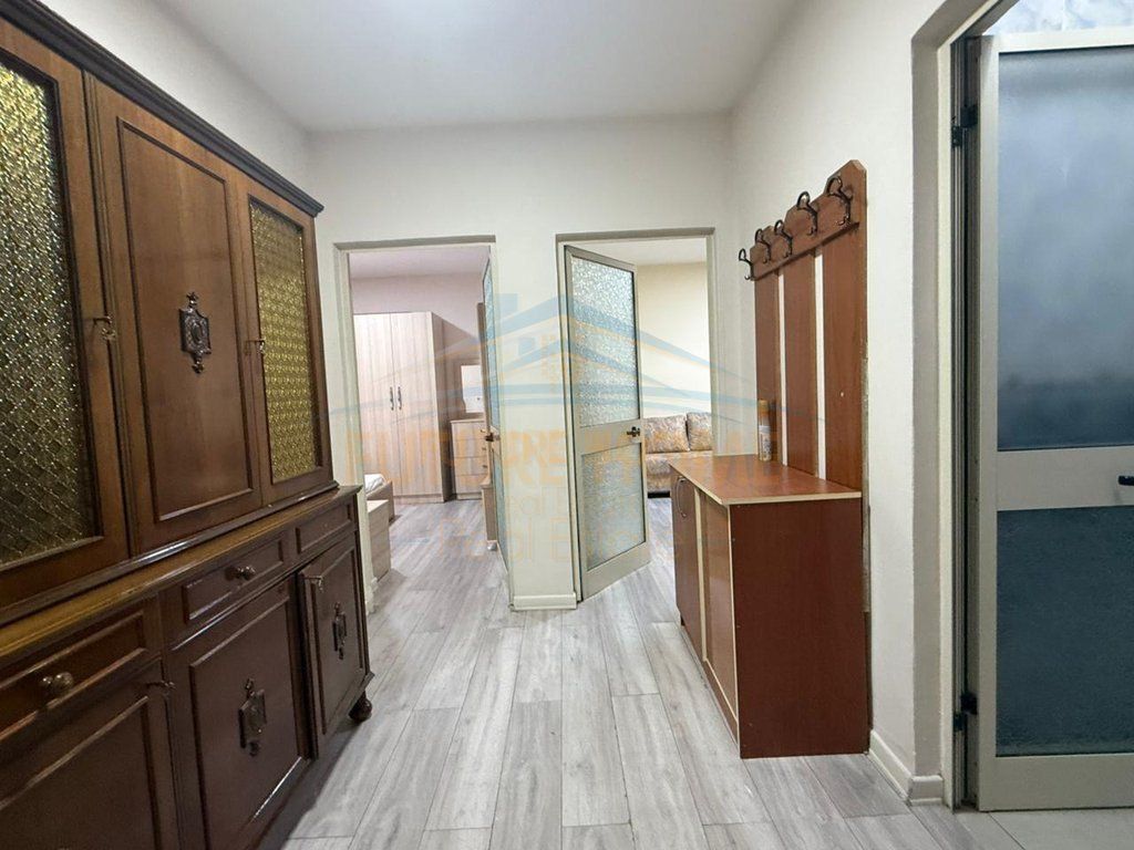 Affitto, Appartamento 1+1, Myslym Shyr, Tirana. 600 €