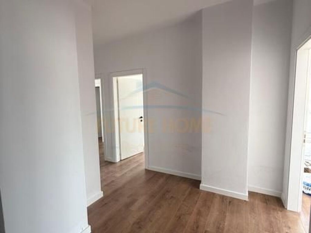 In vendita, Appartamento 3+1+Veranda, Anello nuovo, Tirana