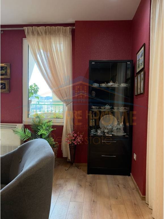 Vendita, Appartamento 2+1, Ex Esposizione