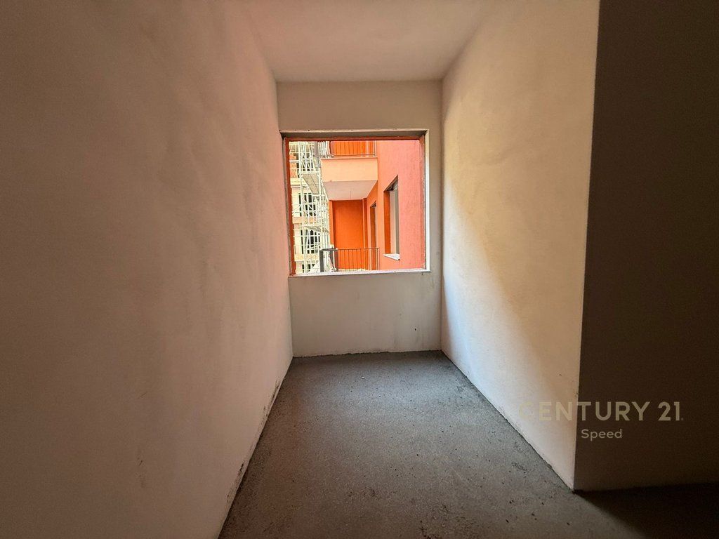 APARTMENT 1+1 IN SPACE CITY BUILDING COMPLEX IN PASKUQAN FOR SALE