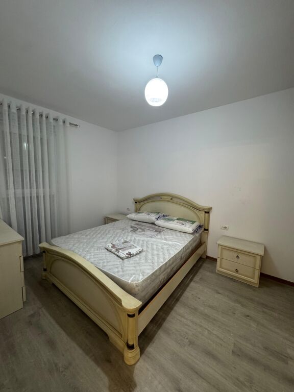 🏠Jepet me qira Apartament 3+1 📍🏢Kati i 3, me ashensor 💶Çmimi: 50.000 Leke/Muaj