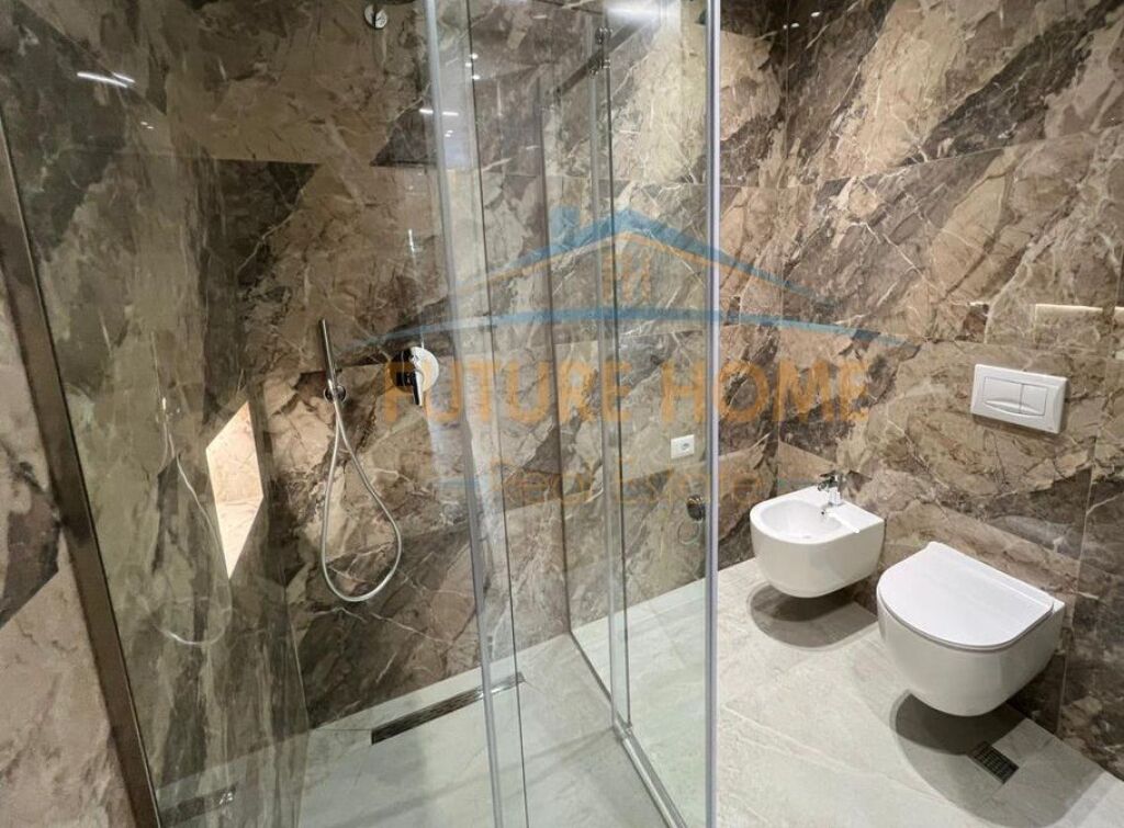 SHITET APARTAMENT 2+1 TEK KOMUNA E PARISIT