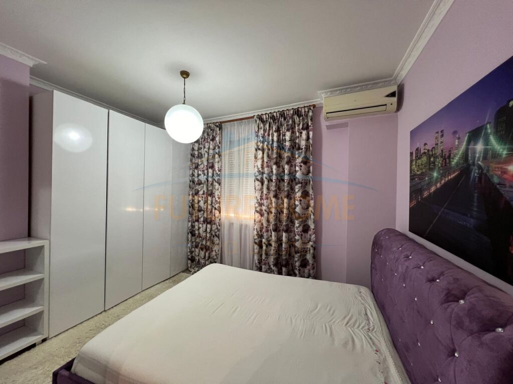 Disponojmë Apartament 2+1+2+Verande, për Qera Apartamenti