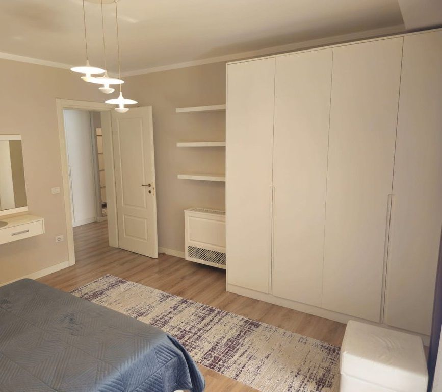 Appartamento premium 2+1+2 (130 m²) in affitto vicino al Lago Artificiale di Tirana!