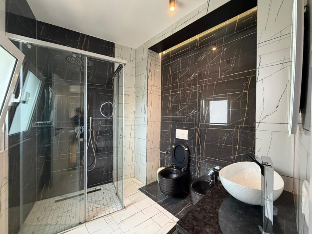 Apartament 2+1+Parking per qira tek Kopeshti Zoologjik.