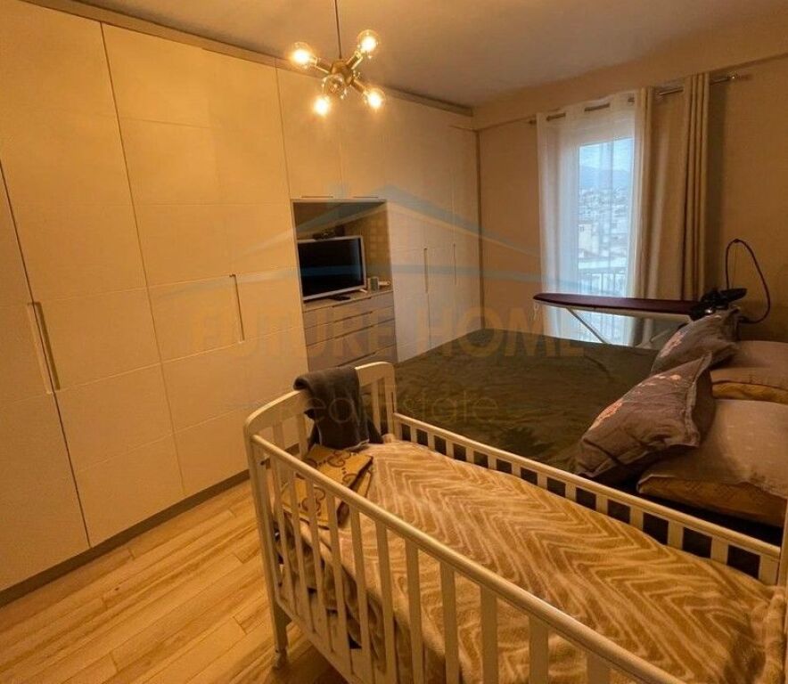 In vendita, Appartamento 2+1+2, Città Studentesca, Tirana