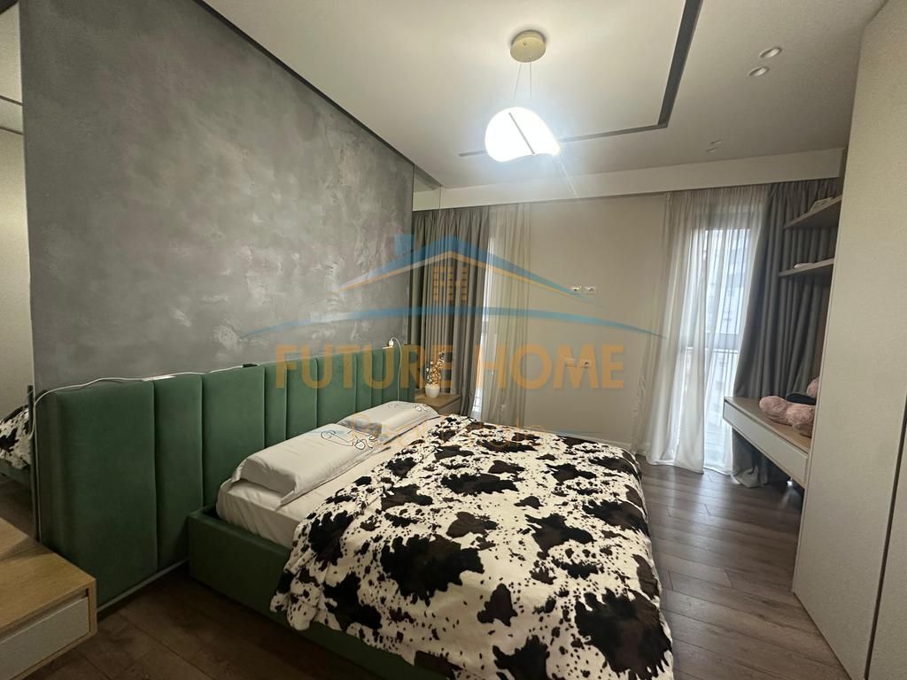 Affitto, Appartamento 3+1+2+Posto Auto, Via Kosovarëve, Tirana 2.300 €