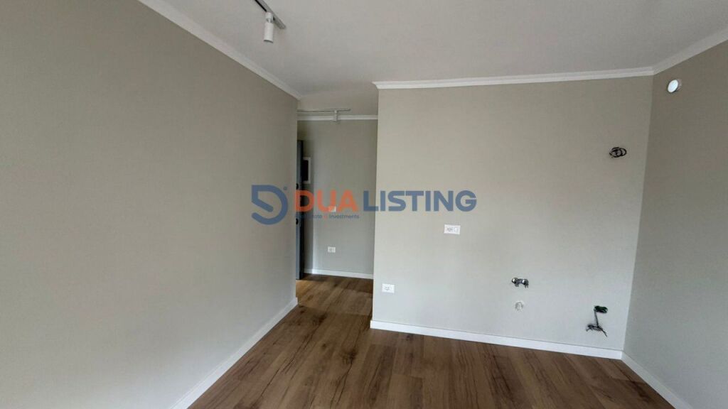 ✨ Apartament 1+1 në zemër të 21 Dhjetorit – pranë Diamond Dental