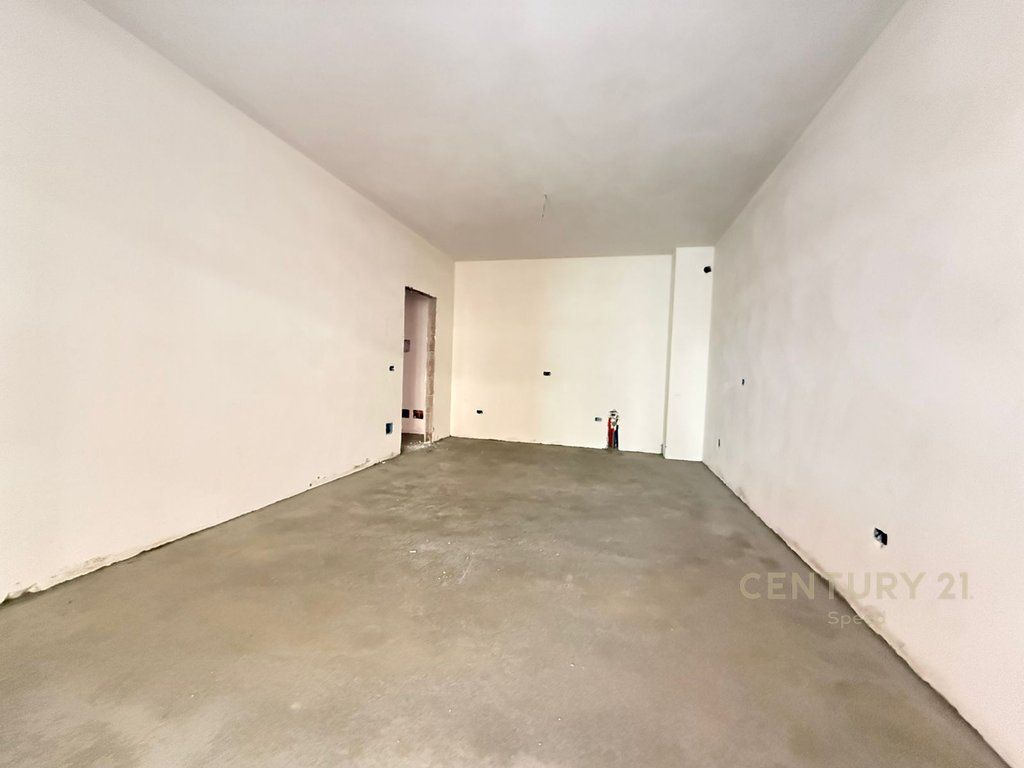 APARTMENT 1+1 IN SPACE CITY BUILDING COMPLEX IN PASKUQAN FOR SALE