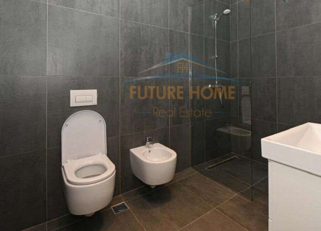 Qira, Apartament 2+1+2+PARKIM ,Kompleksi Delijorgji !