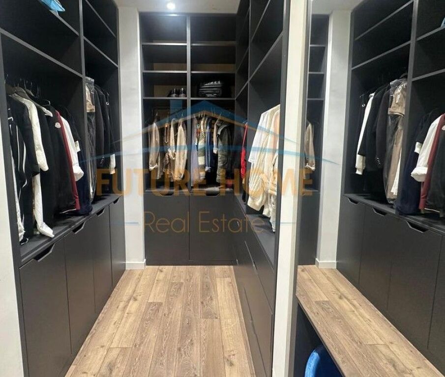 Affitto, Appartamento 3+1+2+Posto Auto, Via Kosovarëve, Tirana