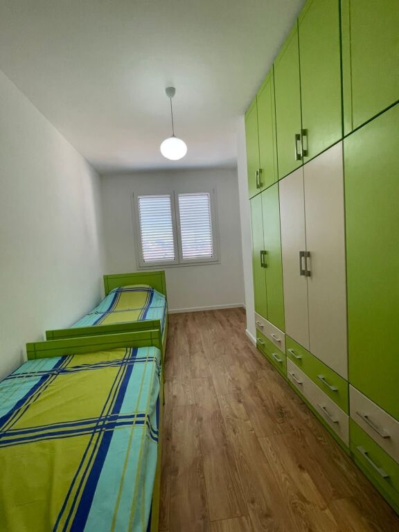 Apartament 2+1+2 me Post Parkimi – Rruga "Gramoz Pashko"21-Dhjetori