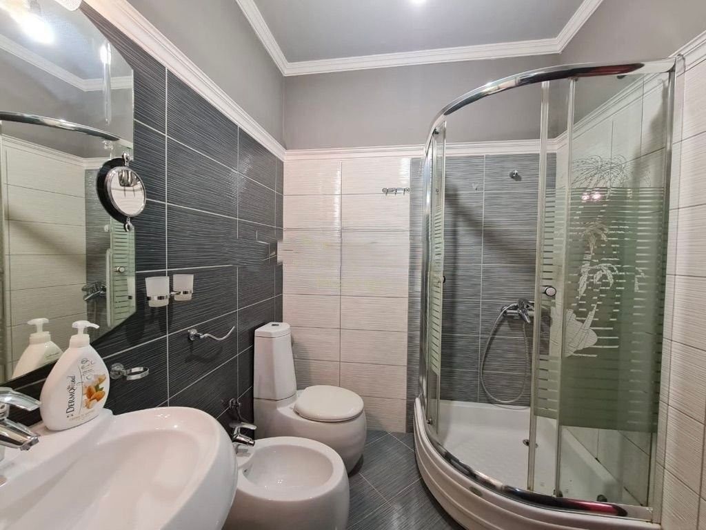 JEPET APARTAMENT 2 +1 ME QIRA,TEK VILAT GJERMANE