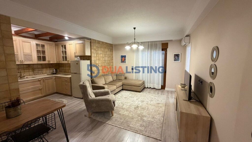 Shitet apartament i investuar për Airbnb – Qendër, 9-katëshe