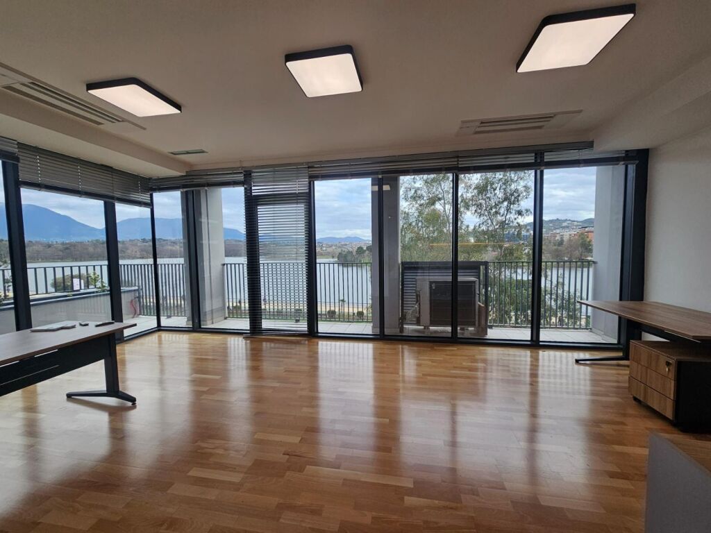 Lake View, Ufficio in affitto + 3 posti auto