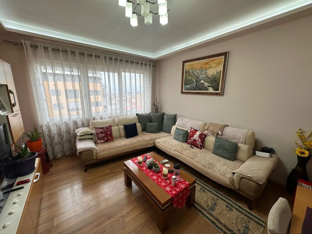 Apartament 2+1+2 per shitje ne Astir