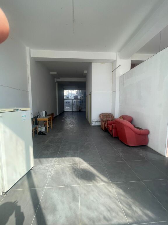 NEGOZIO IN VENDITA NELLA NUOVA ANELLO  145 M2