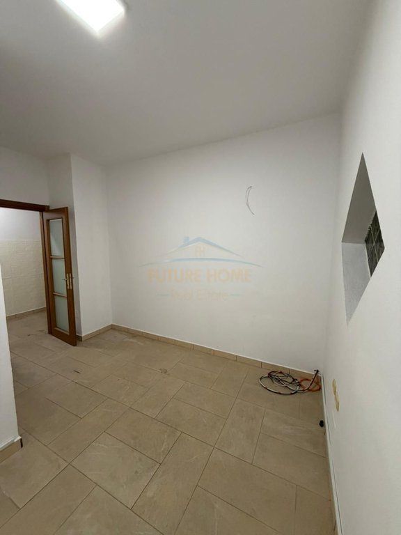 For sale, Apartment 2+1, Kavaja Street, Tirana.