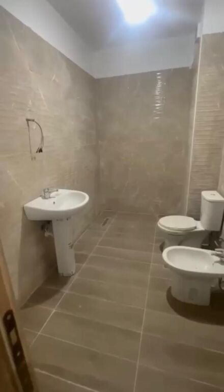 Apartament me qera 2+1 - 5 Maj
