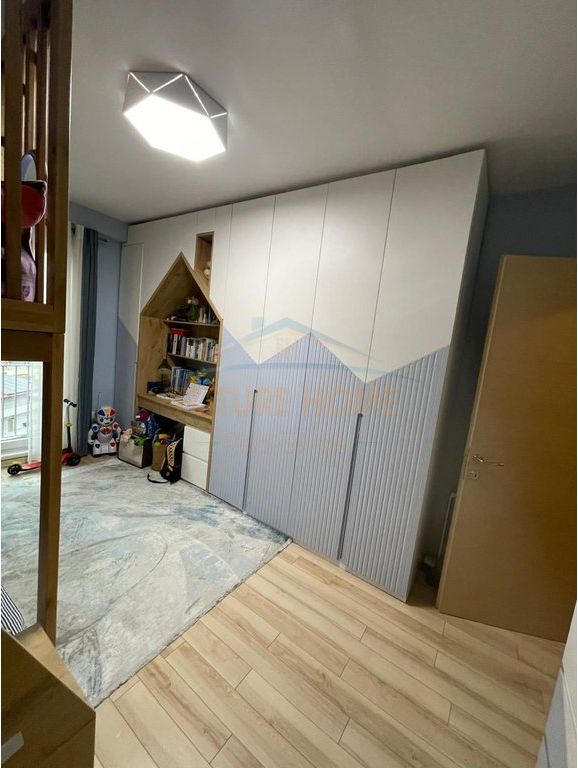 In vendita, Appartamento 2+1+2, Città Studentesca, Tirana