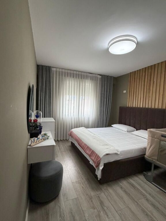 Apartament 2+1, Ish Parku!