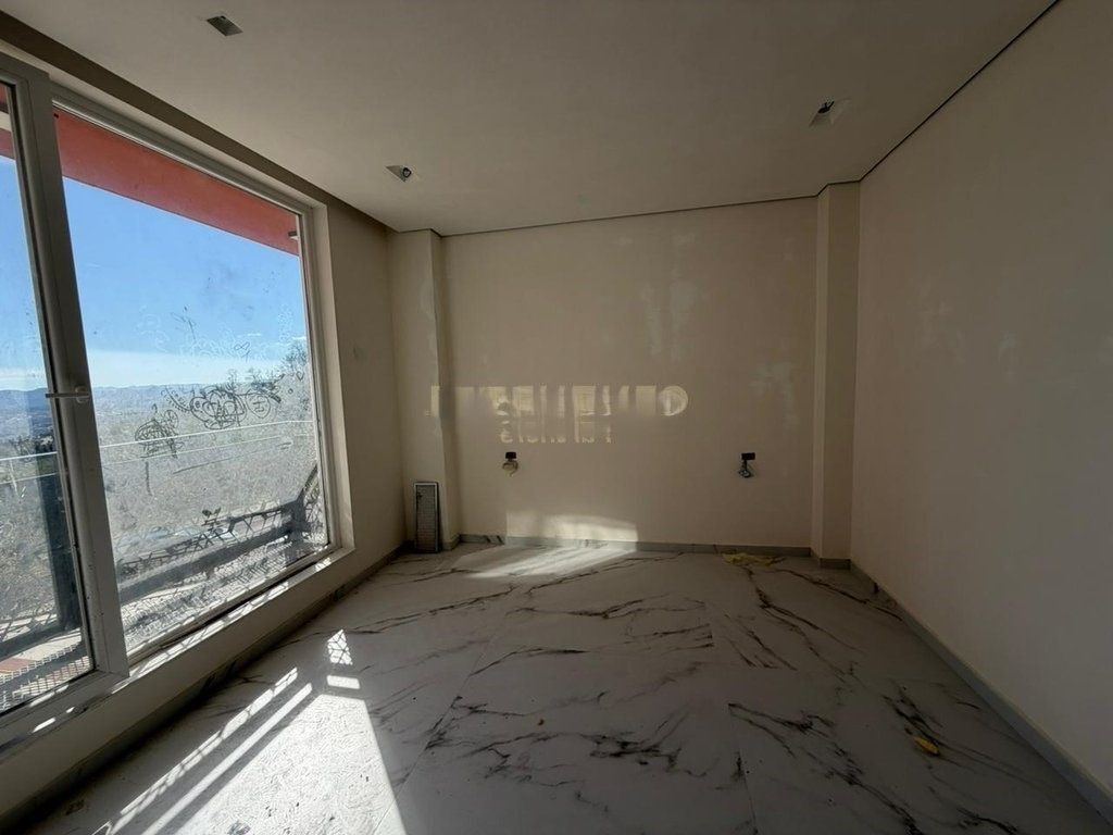 VENDIAMO DUPLEX A FRESK NELLA RESIDENZA JAHO !