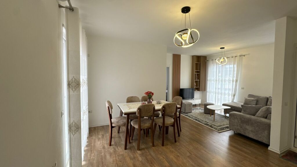 Apartament 2+1 me qira ne Selite!