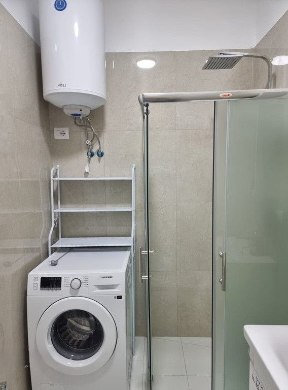 Apartment 1+1 at Komuna e Parisit
