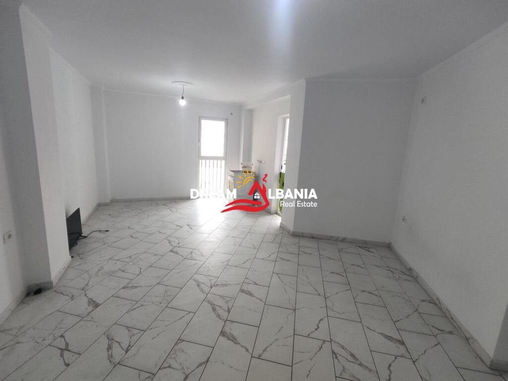Shitet apartament 1+1 ne Rrugen Hysen Dalliu ( ID 41111520 )