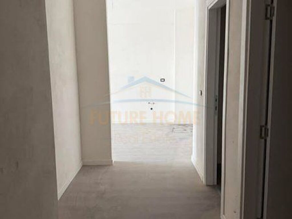 Appartamento 2+1+2+posto auto in vendita Campo di Aviazione