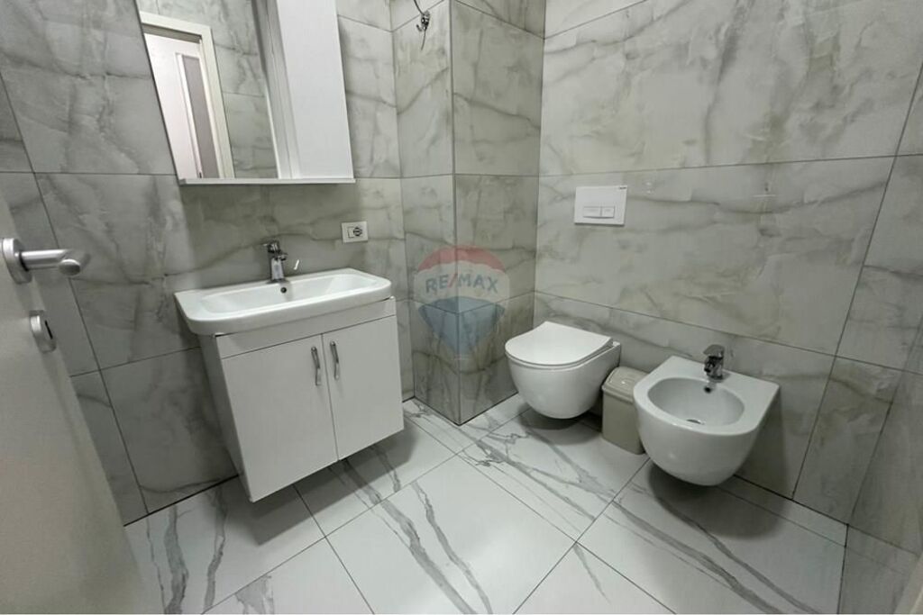 Furnished 1+1 apartment for rent at Kontakti SIRI 2 very close to the center.