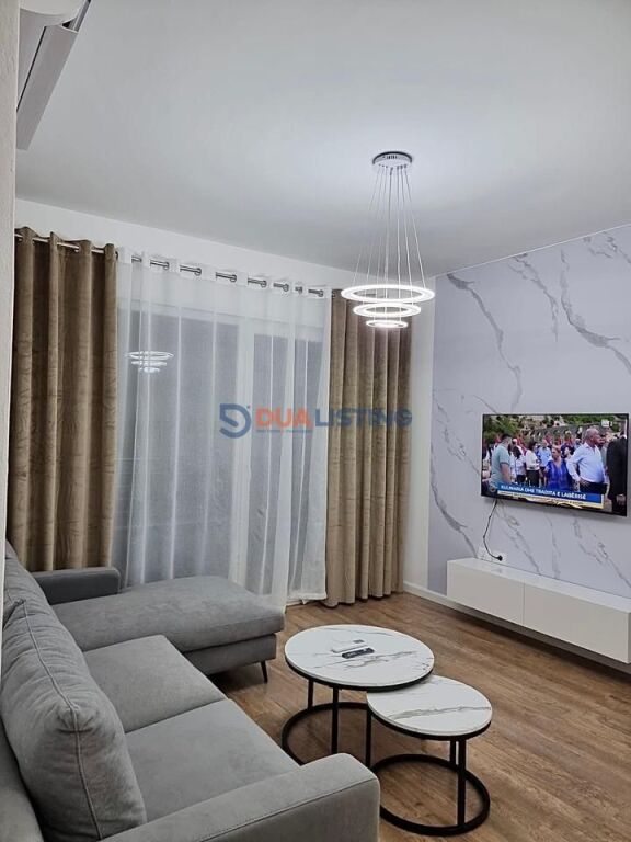 Modern apartment 1+1+Parking space at Komuna e Parisit!
