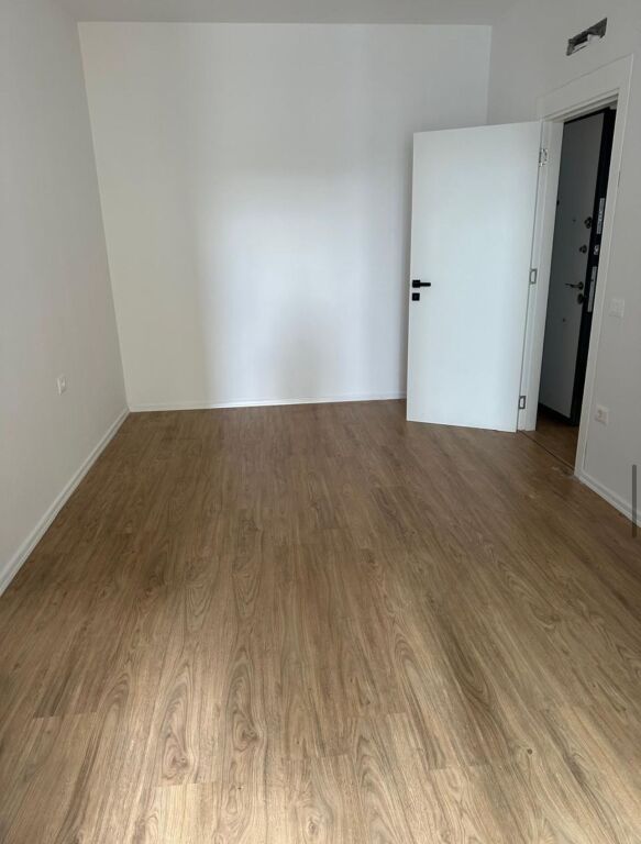 Jepet me qira apartament 1+1 – i përshtatshëm edhe për zyrë
