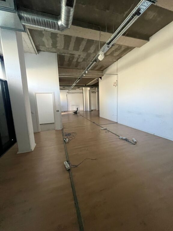 OFFICE FOR RENT 361 M2 ZOGU I ZI 5,800 EURO