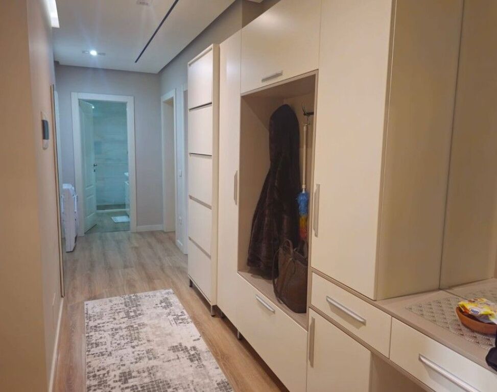 Apartament premium 2+1+2 (130 m²) me qira pranë Liqenit Artificial të Tiranës!
