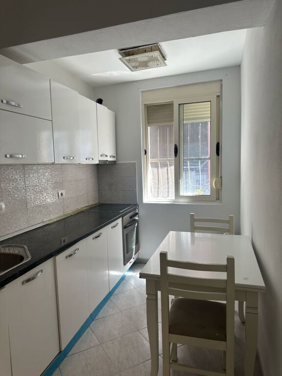 Studio apartment for rent on Kosovareve Street .