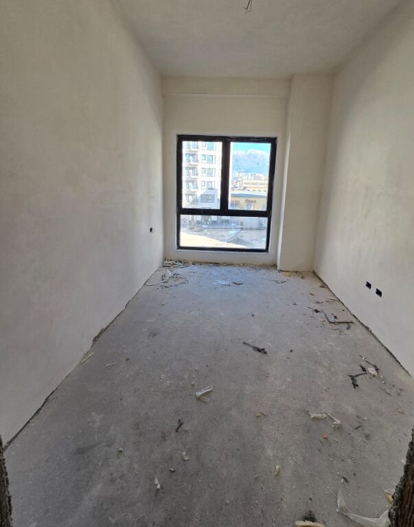 🏢 Appartamento 2+1 in Vendita – Inizio del Nuovo Viale, Tirana