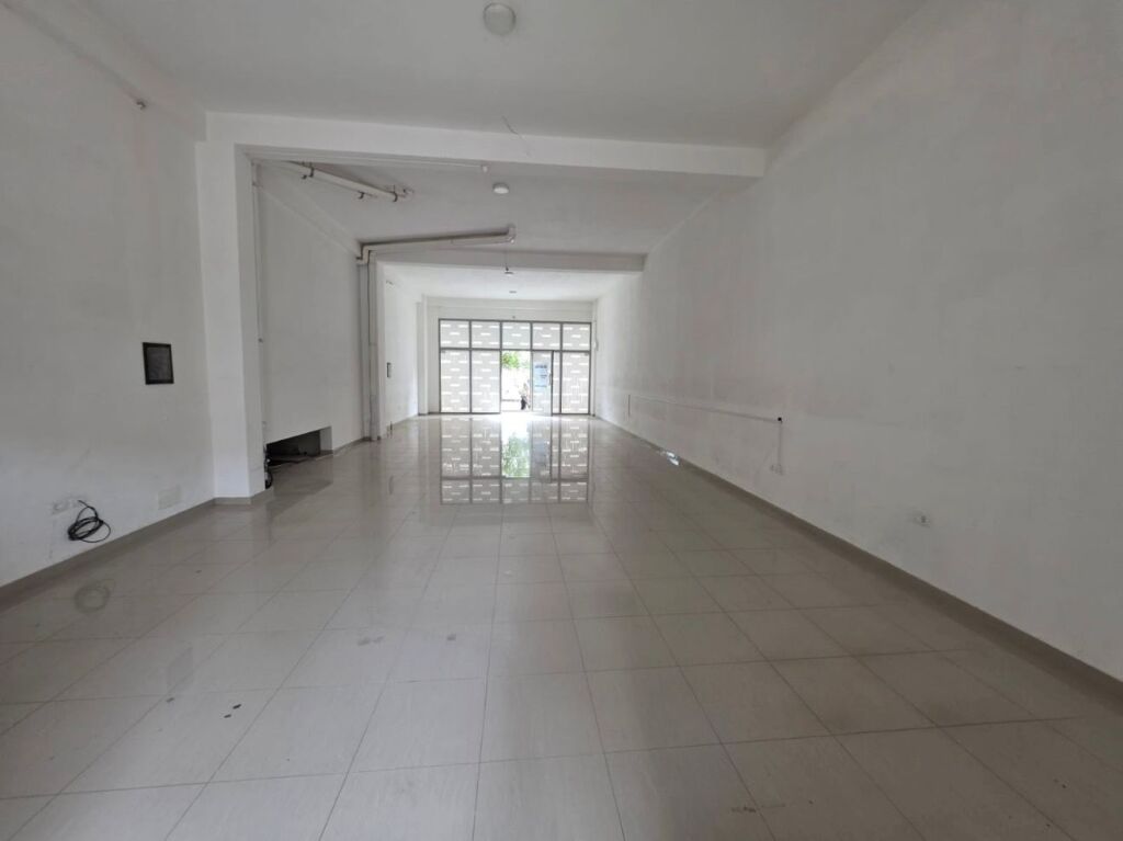 Njesi biznesi,sip 120 m2,te kika 3,2500 euro