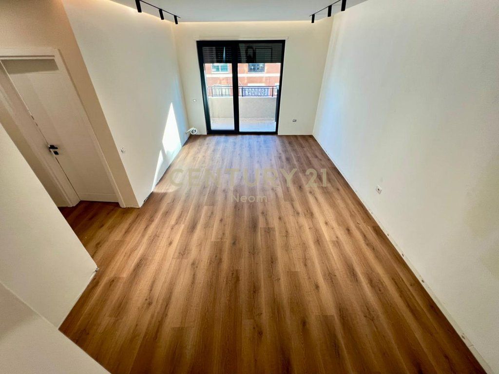 🏡 VENDITA – SUPER APPARTAMENTO 2+1+2 con POSTO AUTO | LAGO ASCIUTTO