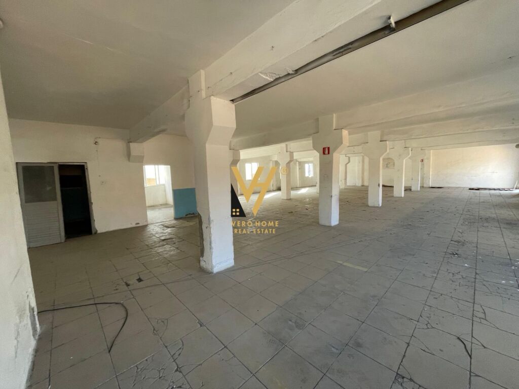 GIVEN WAREHOUSE 600 M2 FOR RENT IN ALLIAS 1,300 EURO