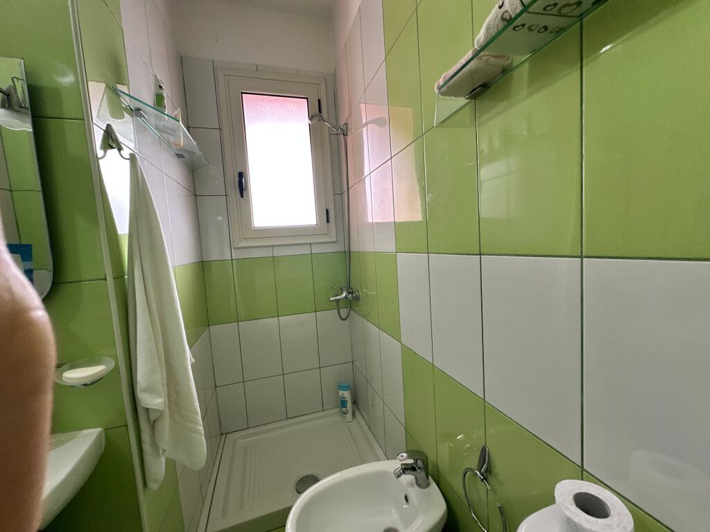 Appartamento 2+1+2 in vendita a Lungomare Vij e Pare, Vista laterale sul mare. 2160€ m2