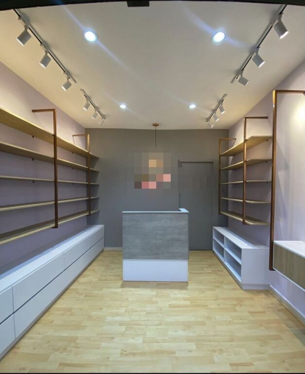 SHOP FOR RENT 50 M2 FORMER PARK 750 EURO