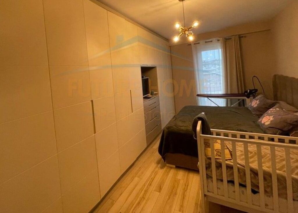 In vendita, Appartamento 2+1+2, Città Studentesca, Tirana