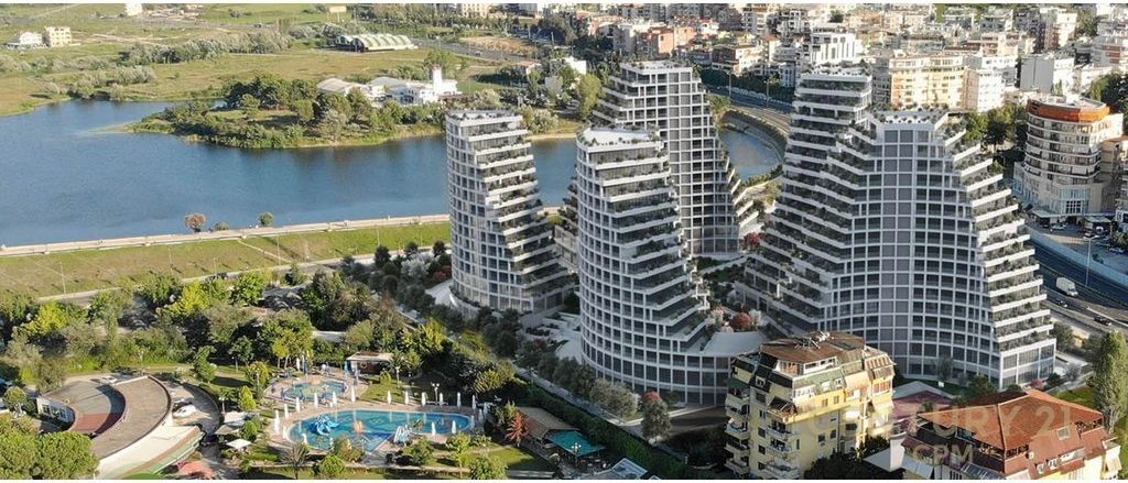 Appartamento/Ufficio 2+1+2 posti auto in affitto a Lake View