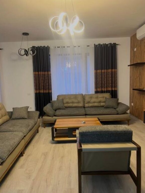 🏡 Apartament 2+1+2 me qera