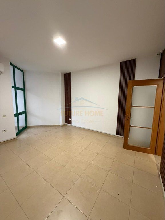 For sale, Apartment 2+1, Kavaja Street, Tirana.