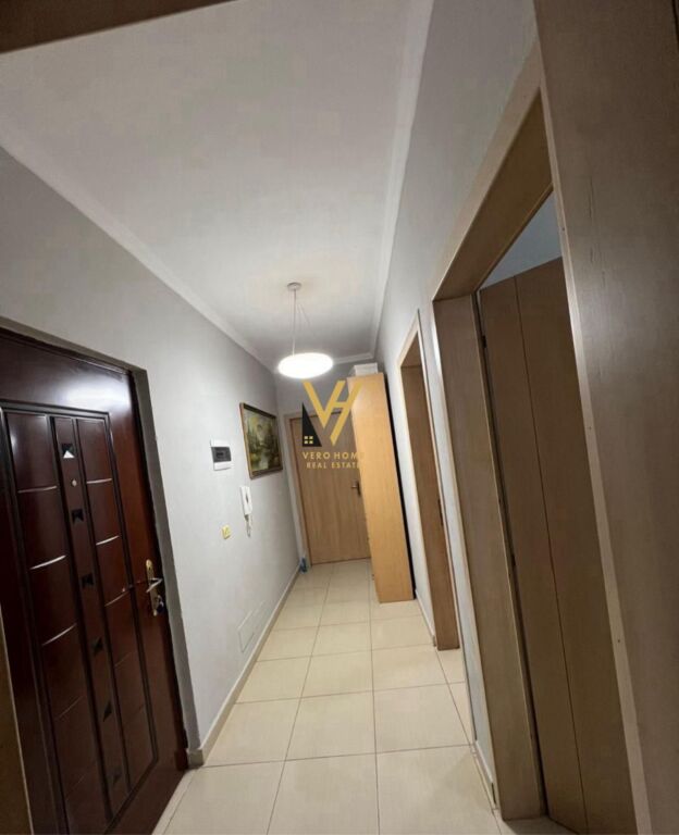 JEPET APARTAMENT 2+1 ME QIRA TE KODRA E PRIFTIT 500 EURO
