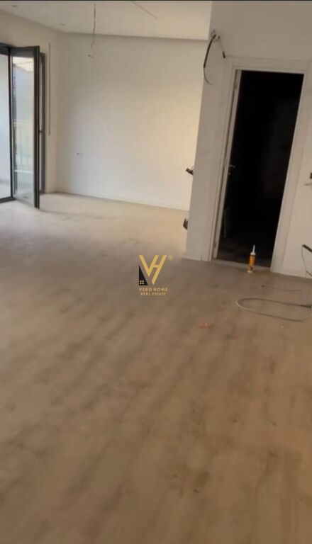 UFFICIO DI 62 M2 IN AFFITTO IN ZONA JORDAN MISJA 850 EURO
